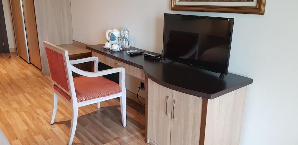 ג'קרטה Mutiara Suites מראה חיצוני תמונה