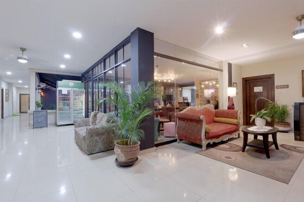 ג'קרטה Mutiara Suites מראה חיצוני תמונה