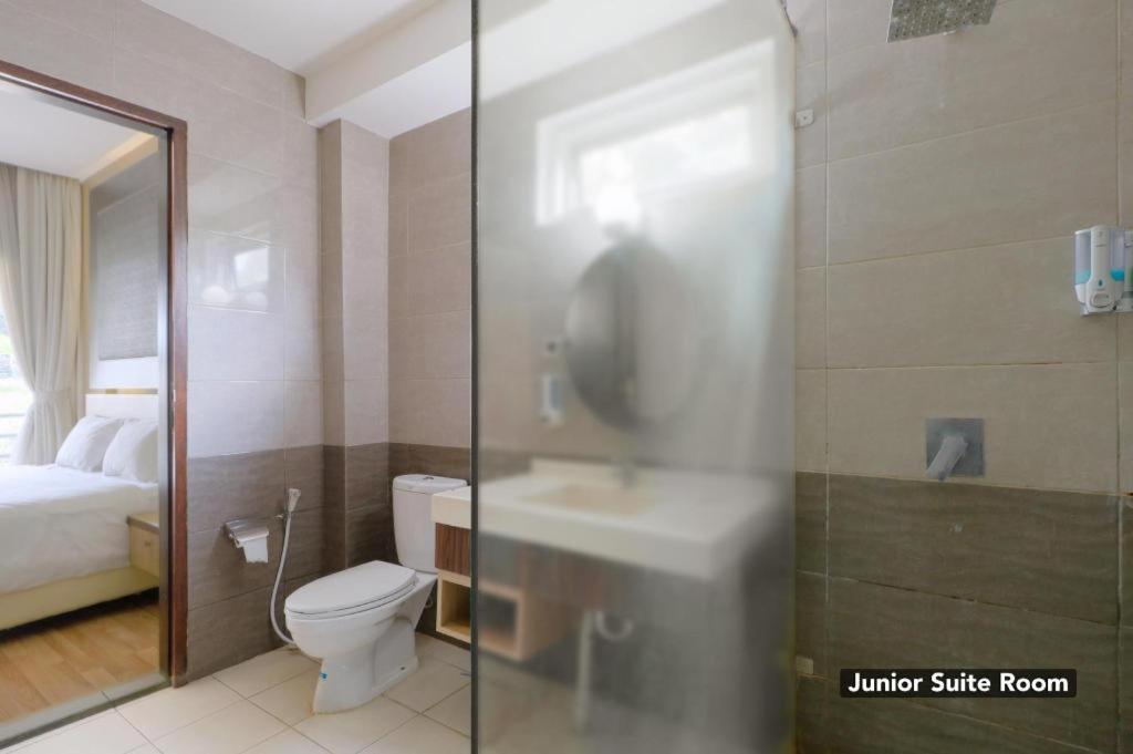 ג'קרטה Mutiara Suites מראה חיצוני תמונה