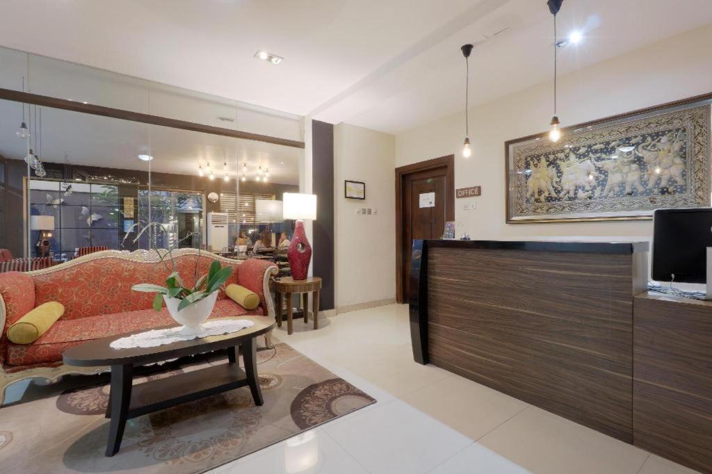 ג'קרטה Mutiara Suites מראה חיצוני תמונה